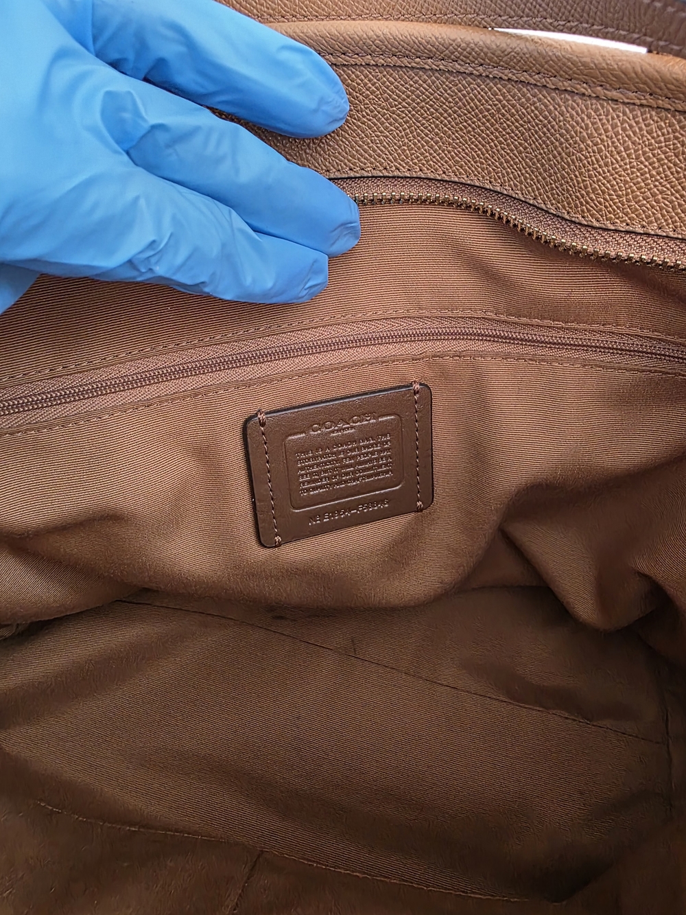 Coach Tan Leather Tote Bag - Classic Everyday Shoulder Bag - Picture 8 of 9